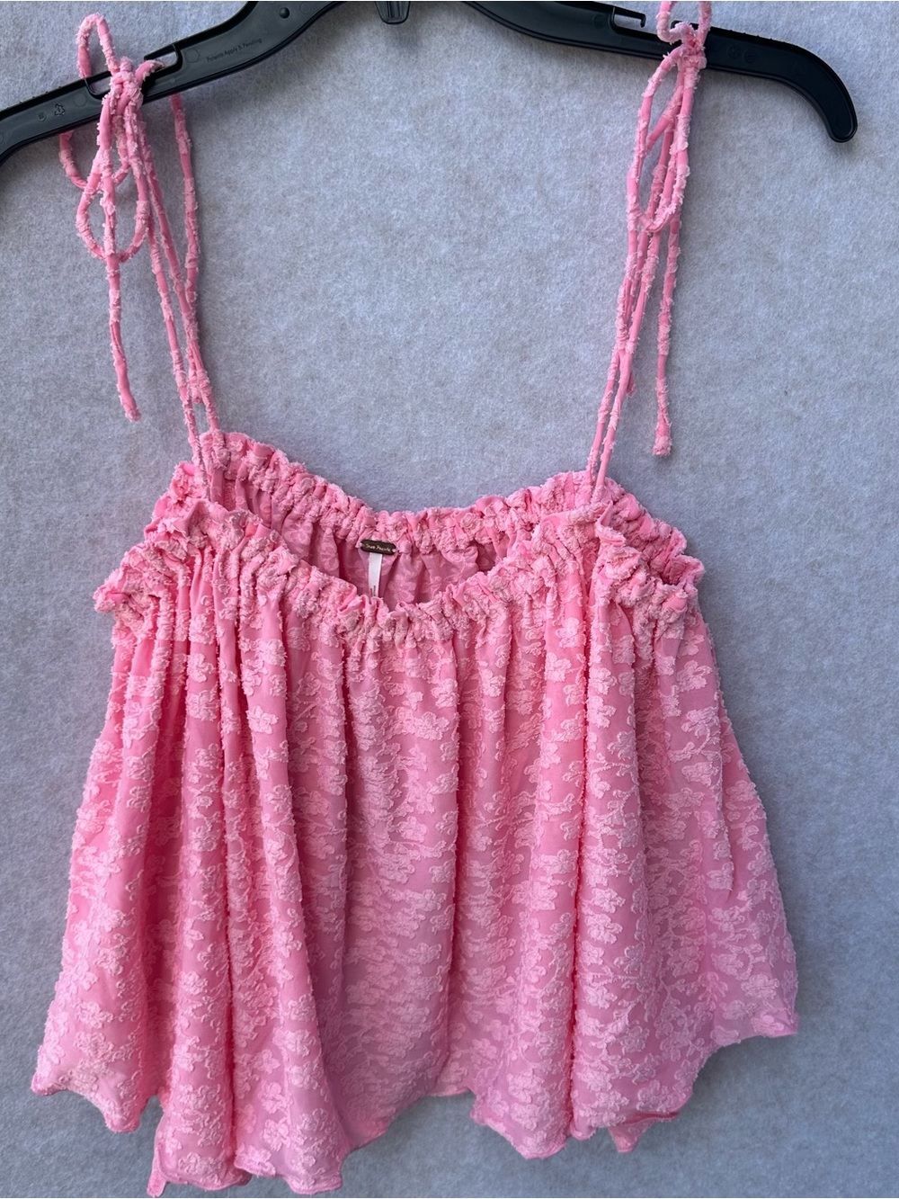 Free People Women’s Shirt Size L Pink Briana Tank with tie straps NWT